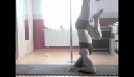 Flexibility workout for poledance