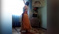 Gipsy girl dances belly dance