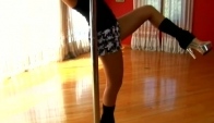 How to Do Pole Dancing Inverted