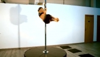 Lesly Aranda Clases de Pole dance