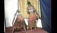 Mapouka two girls booty dance