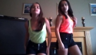 Twins Dance Morena Kuduro